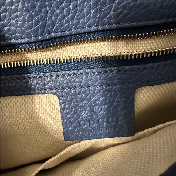 100% Authentic Gucci Pebbled Calfskin Medium Soho Flap Crossbody Periwinkle - Picture 11 of 13